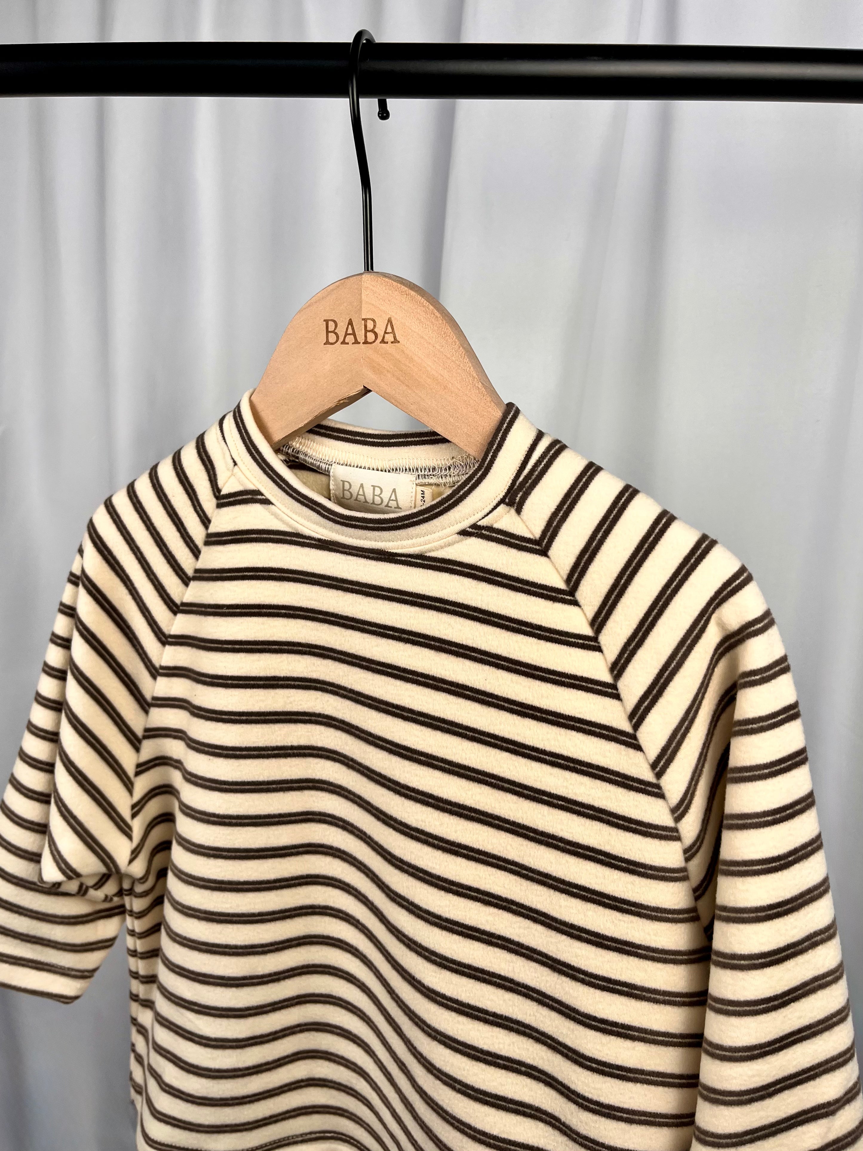 Little lines tee image 1
