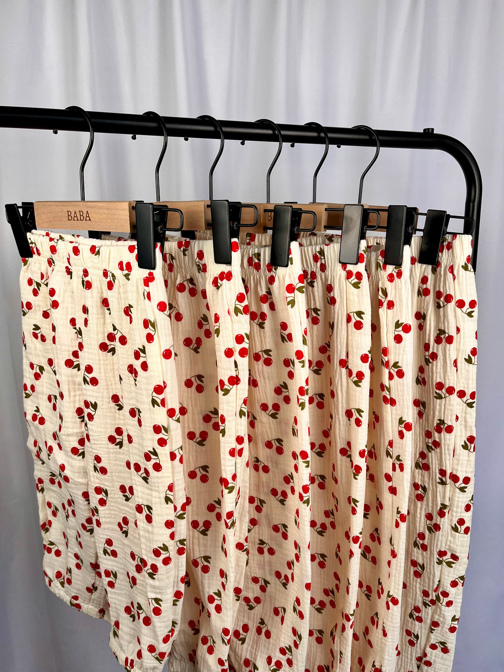 Cherry trouser image 2