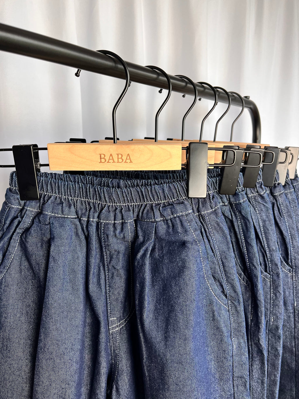 Hidden stripe jeans  image 3